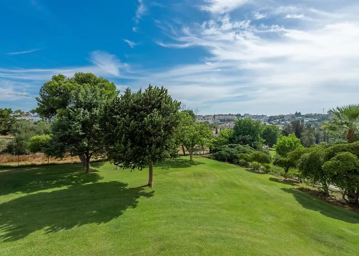 Charming Golfers Place Puerto Banus アパート マルベーリャ