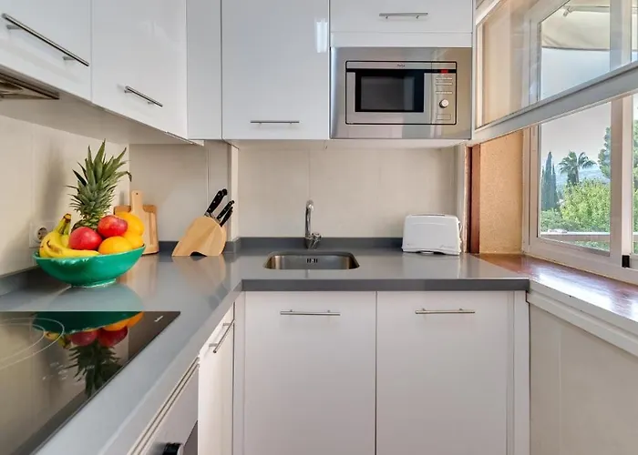 Charming Golfers Place Puerto Banus アパート